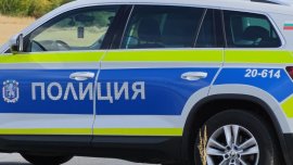 Момиче на 17 години и момче на 13 са пострадали при катастрофа в Сливенско