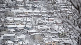 Обилен снеговалеж и поледици парализираха Истанбул