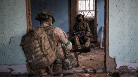 Битката за река Днепър - кал, блата и стотици дронове