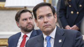 Битката за Украйна разделя висшия екип на Тръмп