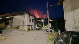 Пламна голям пожар над село Илинденци