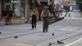 &bdquo;Искам да карам колело в София&ldquo;: Велосипедисти излязоха на протест за безопасни велоалеи