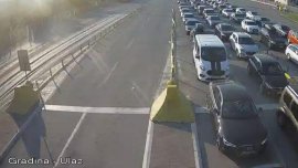 Засилен трафик на две ключови граници: Къде се образуват опашки за камиони
