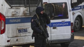Руският сценограф Кондратов е починал след месеци в предварителния арест