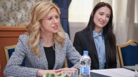 Доцова води делегацията ни за срещата на върха на НАТО в Истанбул