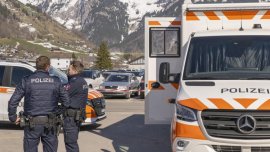 87-годишен шофьор блъсна група ученици в Швейцария