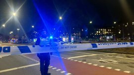 Автобус се вряза в спирка в Стокхолм, трима са загинали