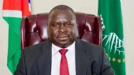 Политикът от Намибия Адолф Хитлер си смени името