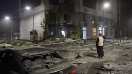 Украинците ще излязат на протест, ако Зеленски отстъпи територии на Русия 