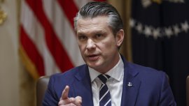 Хегсет опитал да инвестира в отбраната преди войната в Иран