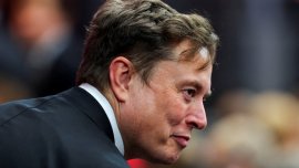 След глобата: X блокира акаунта на Европейската комисия 