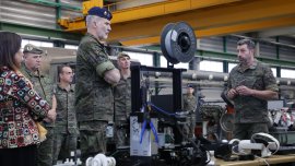 Защо Испания изгражда първия автономен военен конвой в Европа?