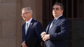 Асен Василев успокоява: Няма риск за пенсиите с удължителния бюджет