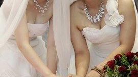 Върховният съд на САЩ отхвърли искане за забрана на еднополовите бракове