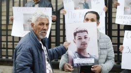 Близки на убитото момче в мола протестираха в София СНИМКИ