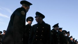 Руски компани пускат работници в неплатен отпуск, военната икономика е в застой
