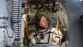 Уволниха руски ветеран космонавт, снимал двигатели на SpaceX с телефона си