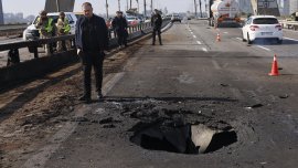 Няма ден, няма нощ: Руските атаки промениха живота в украинската столица