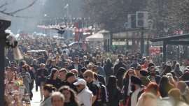 Топим се: Населението на България е 6 423 207 души към 31 декември 2025 г.