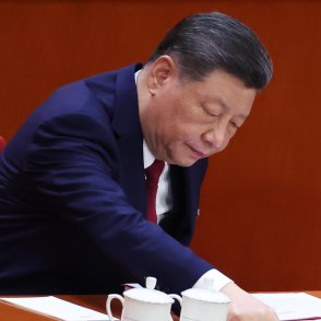 Защо рушащият се от САЩ световен ред е лоша новина за Китай?