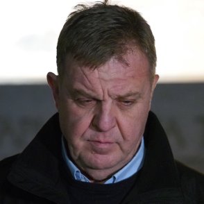 Каракачанов: Политически кречетала говорят за ракети, вместо да търсят решение за Черно море