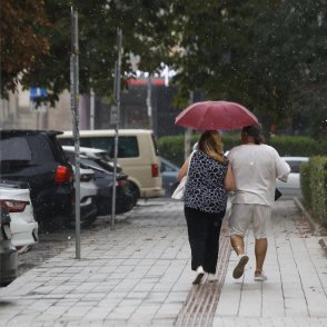 Днес отново бури в Западна и Северна България