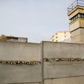 Берлинската стена: "ГДР до живот", бягства, тунели и съпротивата срещу нея