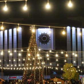 Очаква ни облачен и дъждовен край на седмицата, градусите тръгват надолу