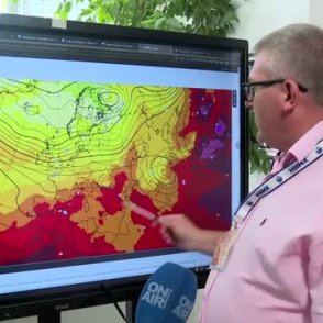 Съвсем не на шега: Идват още по-големи горещини