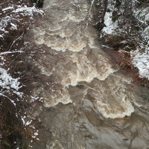 Опасност от преливане на Черни Лом край три русенска села