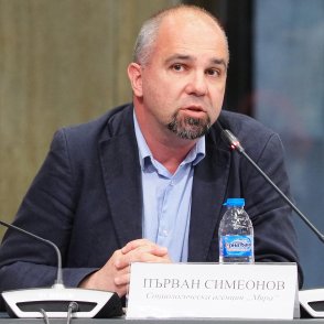Първан Симеонов за изборите: Кампания "по учебник", но решаващи ще са последните дни