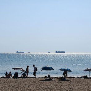 Днес слънчево и горещо, на места до 38&deg;