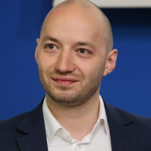 Димитър Ганев: Гюров влиза в минно поле - &bdquo;Петрохан&ldquo;, избори и сянката на Радев над служебния кабинет