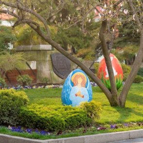 Слънчев Великден днес, слаб дъжд в планините  