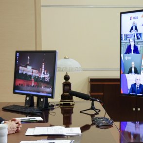 Ескалация на два фронта: Как Путин затяга натиска в Русия и срещу Украйна