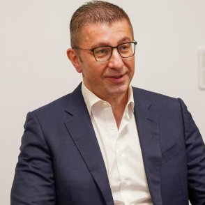 Българската тишина убива стратегията на Християн Мицкоски 