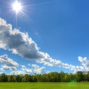 Днес предимно ясно и топло, следобед ще превали на места