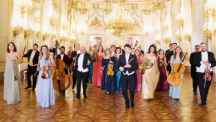 Дворецът Шьонбрун - една легенда, която дава живот на друга - "Виена Шьонбрун Оркестра"