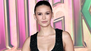 Нина Добрев се появи с нов кавалер на червения килим