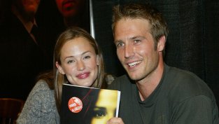 Как изглежда днес Майкъл Вартан - холивудският красавец, който излизаше с Дженифър Гарнър и направи хит с Джей Ло