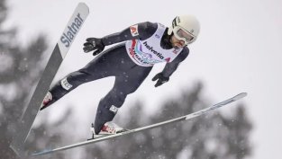 Допинг: Ски скачачи си залепят пениса с тиксо към тялото и летят с метри повече 