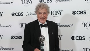 Носителят на "Оскар" Том Стопард почина на 88-годишна възраст