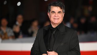 Иран осъди известния режисьор Джафар Панахи на година затвор