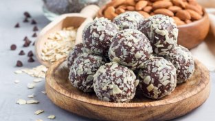 5 десерта без захар, които не трябва да се пекат