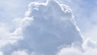 Pantone: Цветът на 2026 година е… облачно бяло