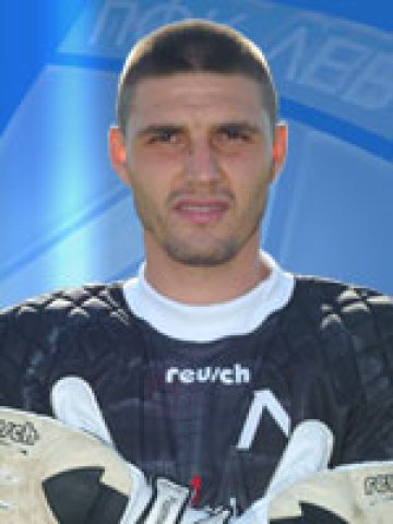 Левски загуби и от Амкар