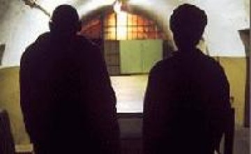 Девет души загинаха при бунтове в аржентински затвори
