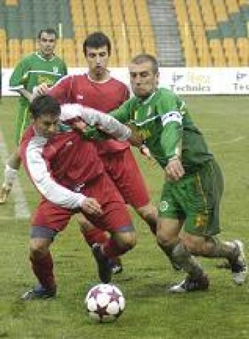 Левски победи Славия с 2-0, Пирин спечели срещу Нафтекс с 1-0