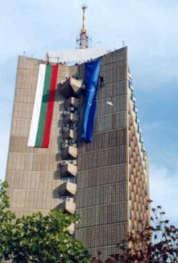 Политиците не знаят кой трябва да подпише договора ни с ЕС