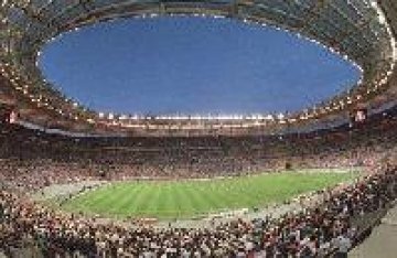 Париж и Атина &ndash; домакини на финалите за Шампионската лига през 2006/07